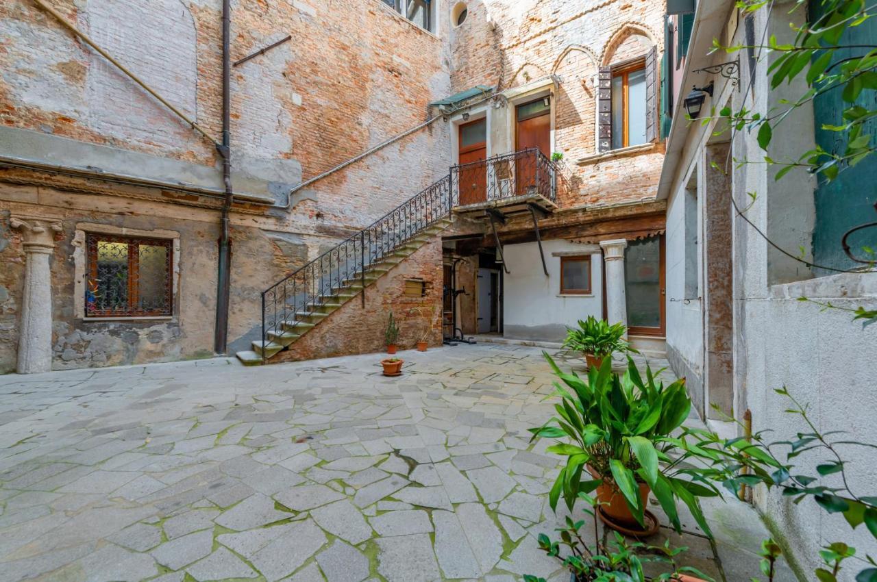 Cannaregio Romantic View Apartment Венеция Экстерьер фото