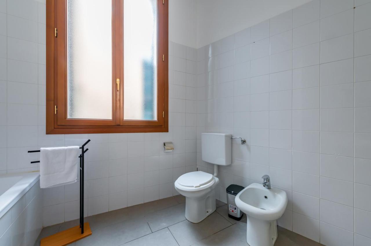 Cannaregio Romantic View Apartment Венеция Экстерьер фото